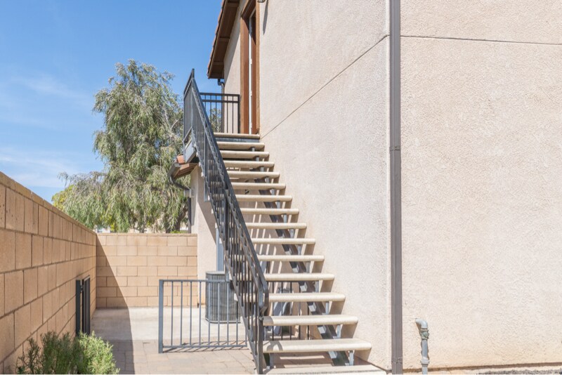 Building Photo - 329 Kiawah River Dr