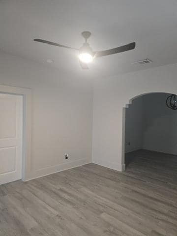 Building Photo - 608 E Pecan St