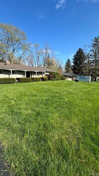 Building Photo - 5429 Cambourne Pl