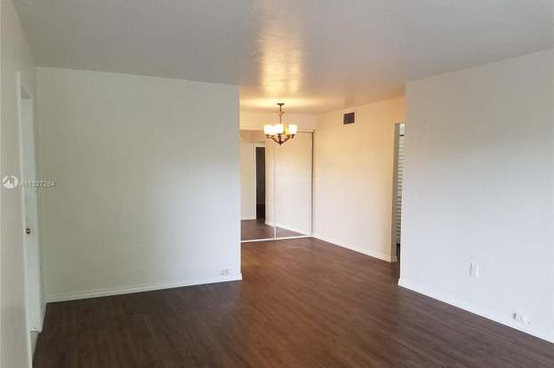 Building Photo - 7851 Miller Dr