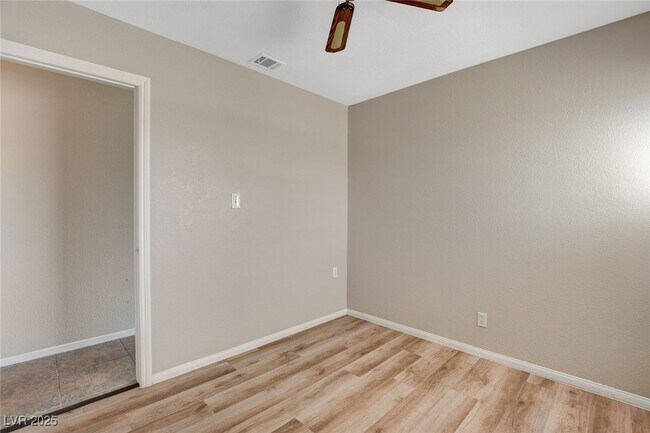 Building Photo - 620 Palmhurst Dr