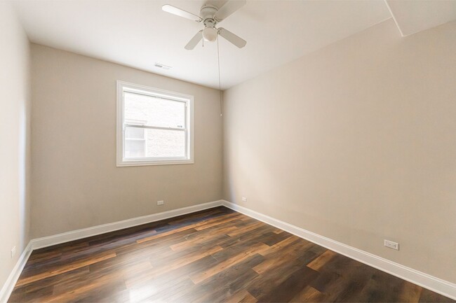 Building Photo - 4902 S Vincennes Ave