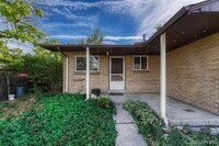 Building Photo - 1680 Yukon St