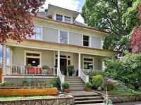 Building Photo - 2023 NE 8th Ave