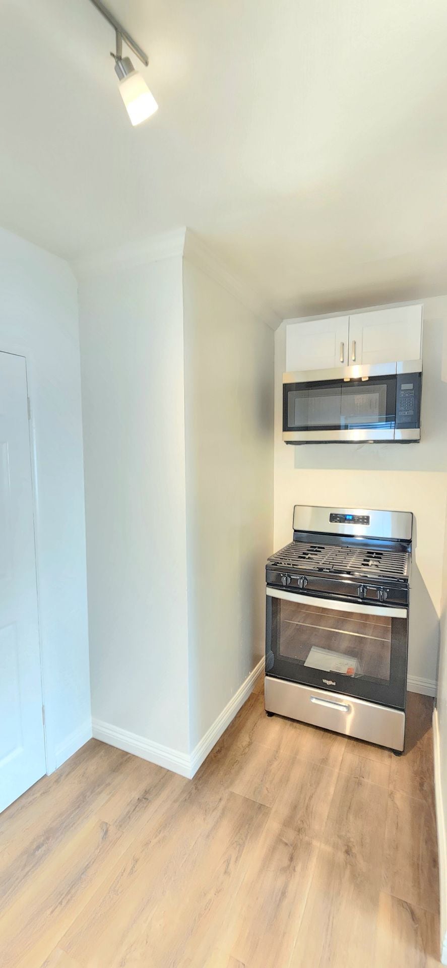 Building Photo - 28 57th Pl