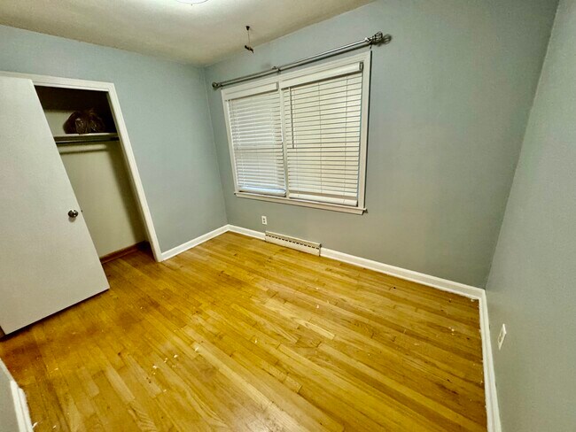Building Photo - 3840 Pilgrim Rd