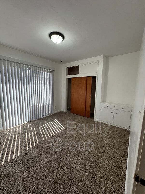 Building Photo - 2710 E Westcott Ave
