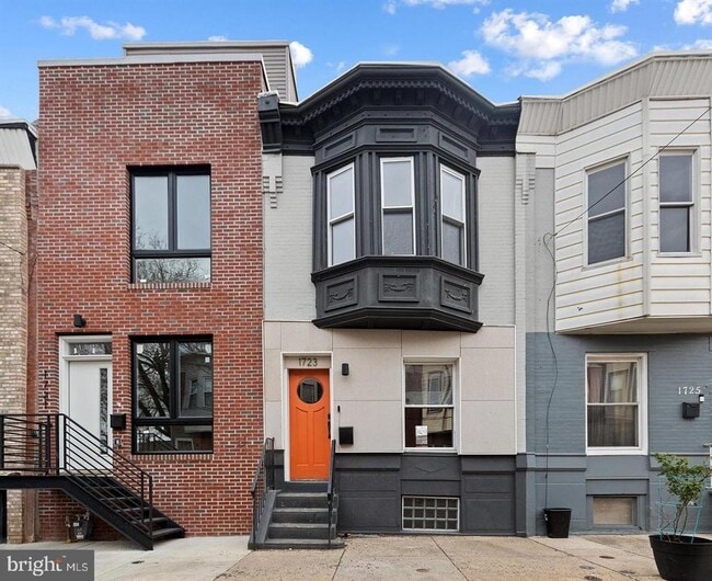 Building Photo - 1723 S Taylor St