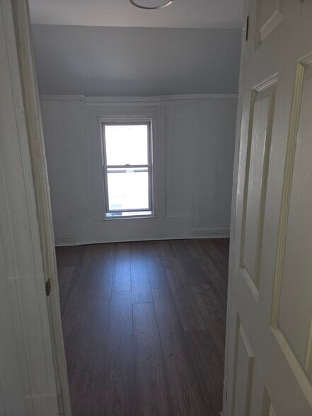 Building Photo - 3133 W 44th St
