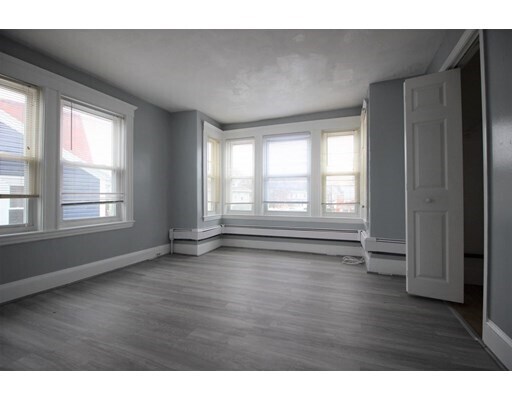 Building Photo - 10 Faxon Rd