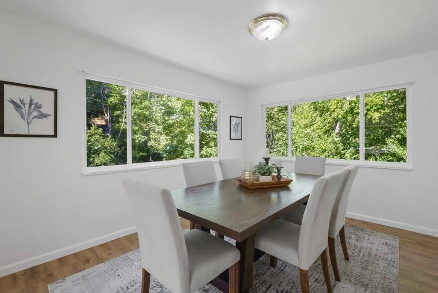 Building Photo - 20301 Bear Creek Rd