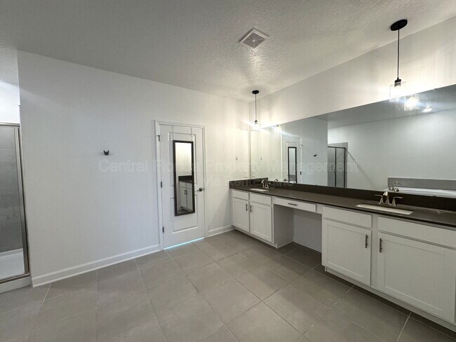 Building Photo - 5774 Stephens Rd