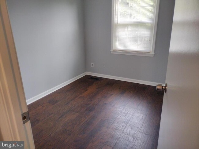 Building Photo - 14924 Belle Ami Dr