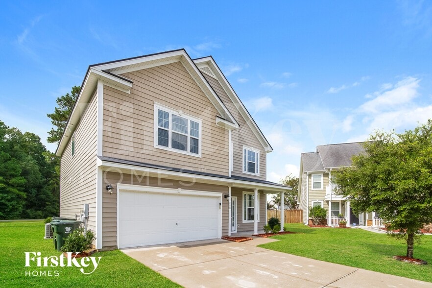 Building Photo - 200 Palmetto Village Cir