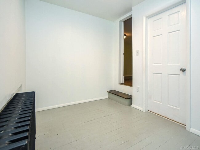 Building Photo - 27 Summit Ave