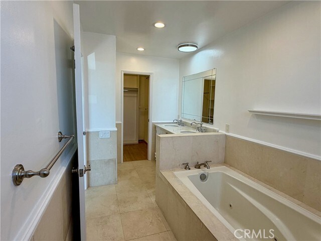 Building Photo - 28270 Rey De Copas Ln