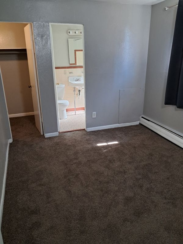 Building Photo - 1931 Clinton St