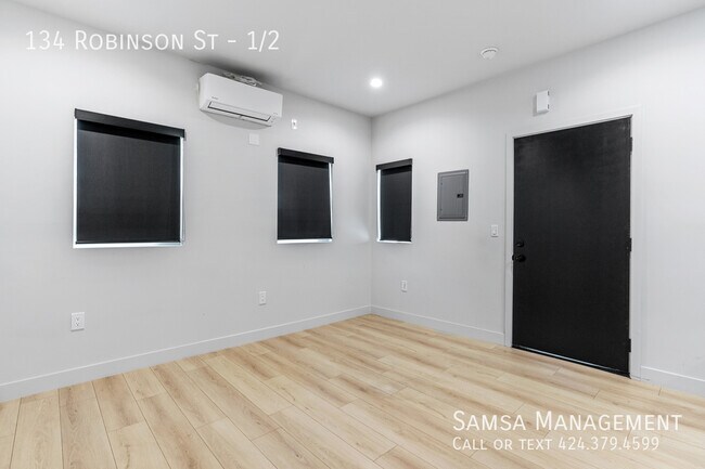 Building Photo - 134 Robinson St