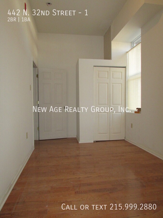 Building Photo - 442 N 32nd St