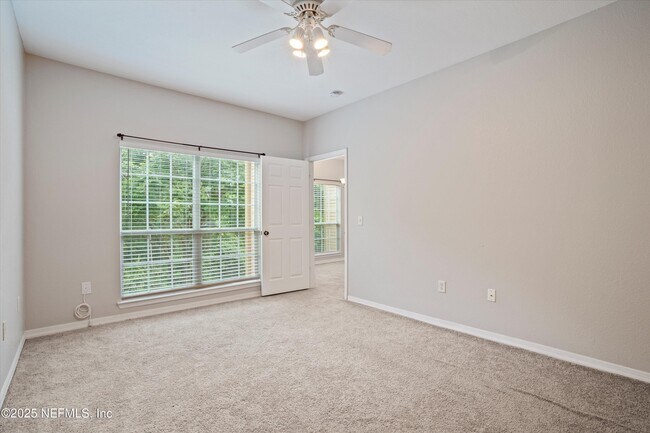 Building Photo - 7800 Point Meadows Dr