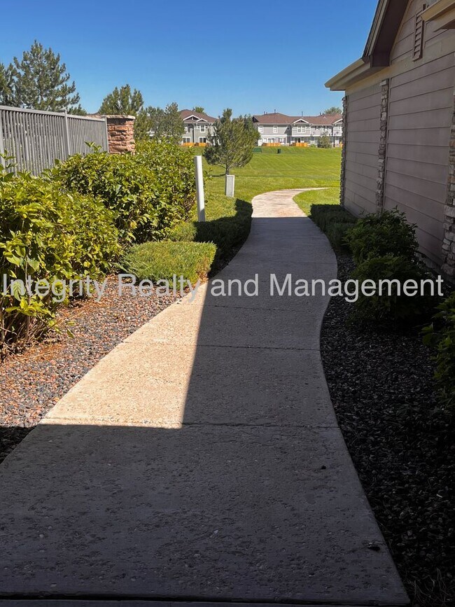 Building Photo - 2 Bed/2 Bath Condo, 17353 Wilde Avenue Uni...