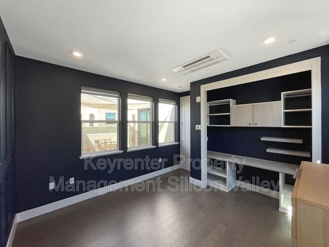 Building Photo - 3030 Boyter Pl