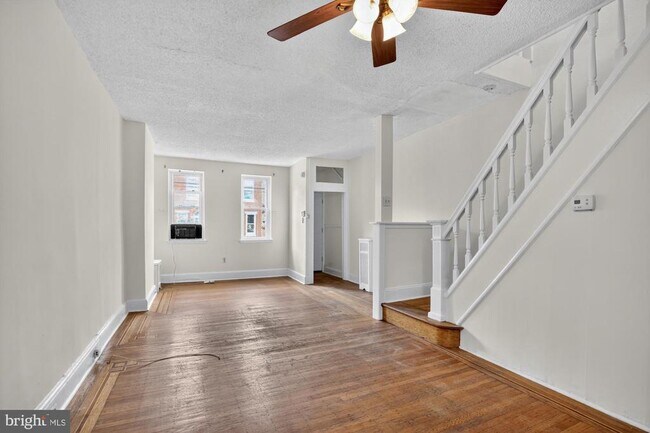 Building Photo - 2343 E Huntingdon St