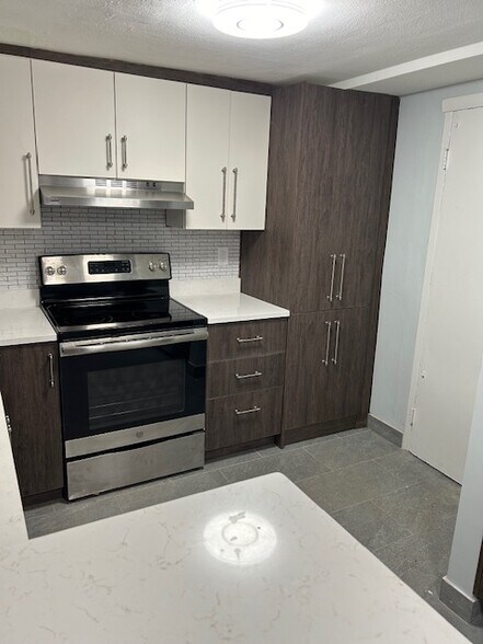 Building Photo - 361 Faneuil St