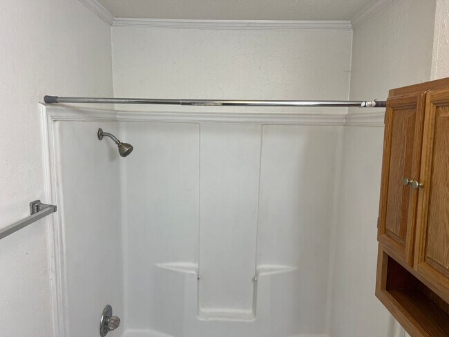 Building Photo - 1200 N Cedar Ave