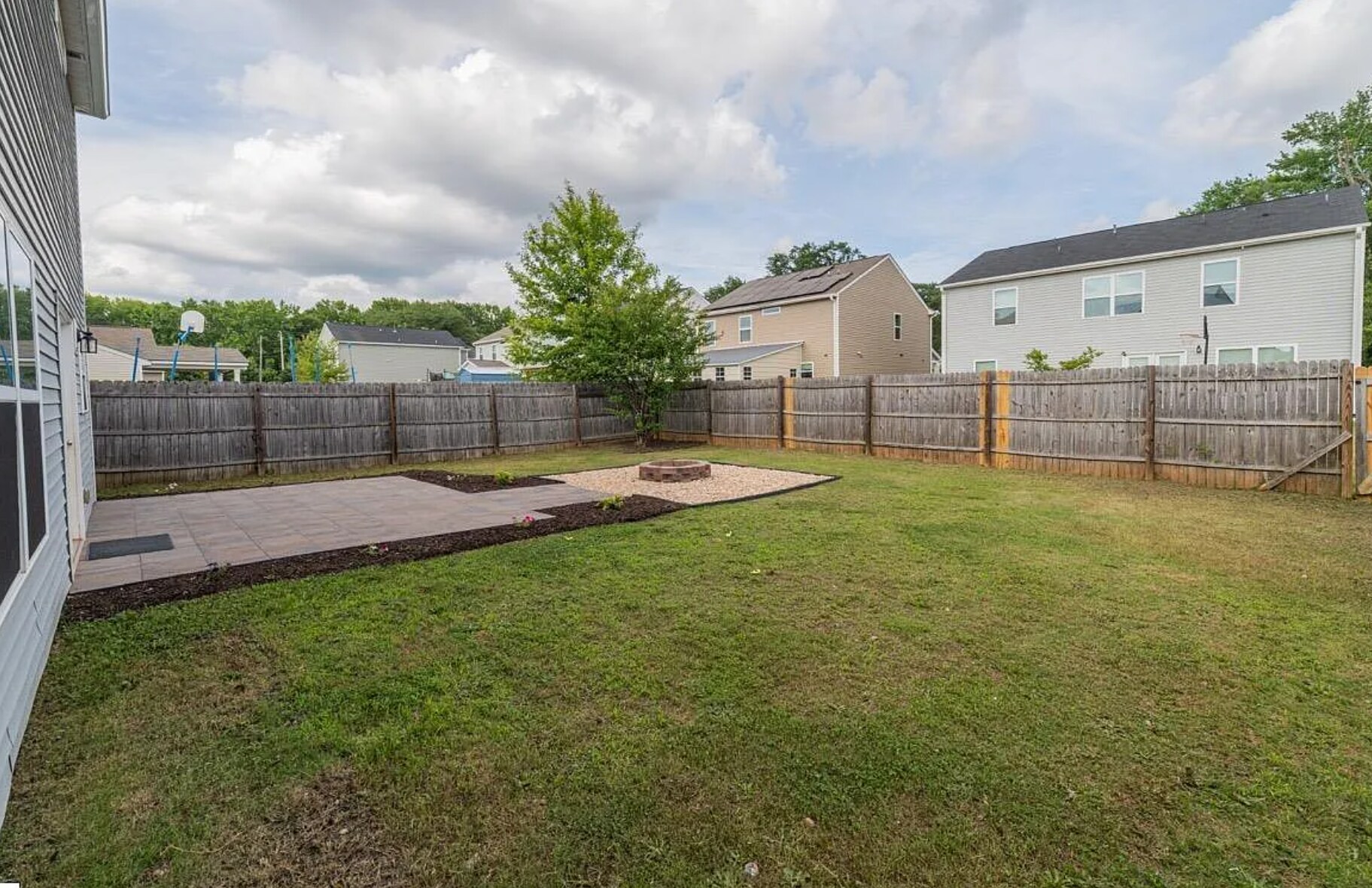 Building Photo - 113 Traditions Blvd