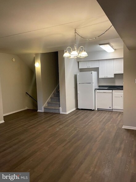 Building Photo - 202 Stony Way