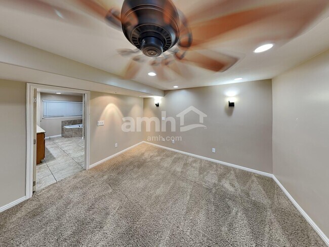 Building Photo - 5233 W Elk Horn Peak Dr