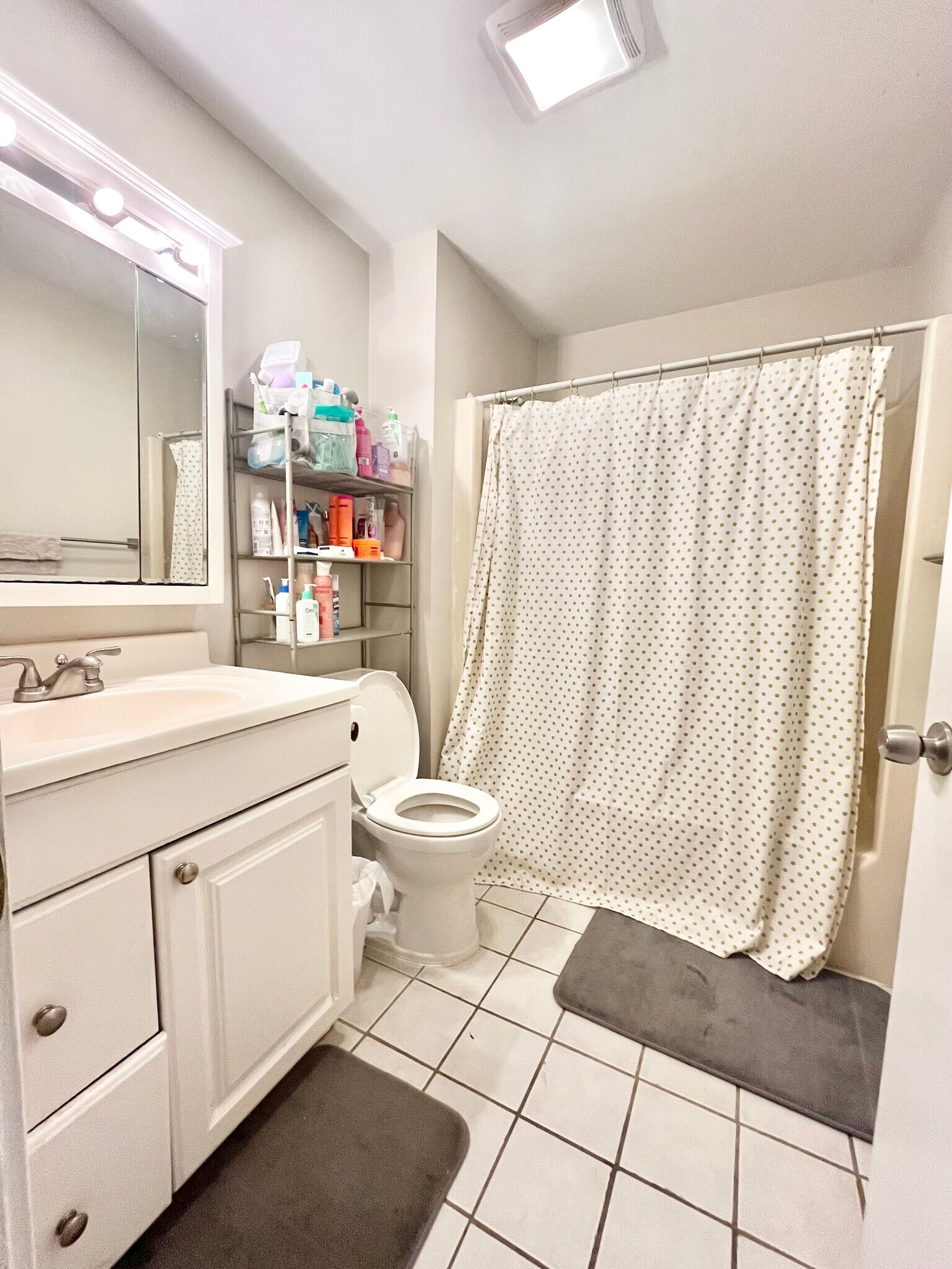 Building Photo - 42 Fenway