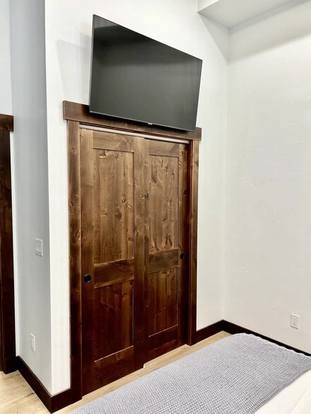 Building Photo - 510 Nucleus Ave