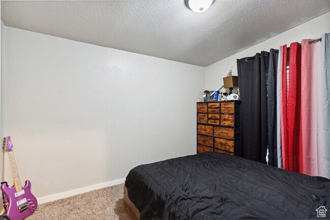 Building Photo - 4 Bedroom in Tremonton!