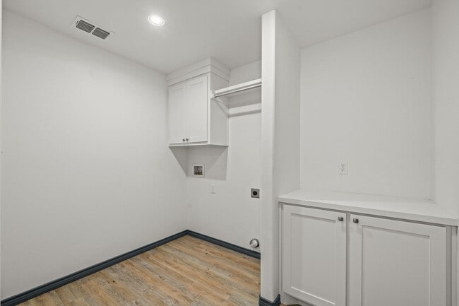 Building Photo - 8536 E County Rd 5500