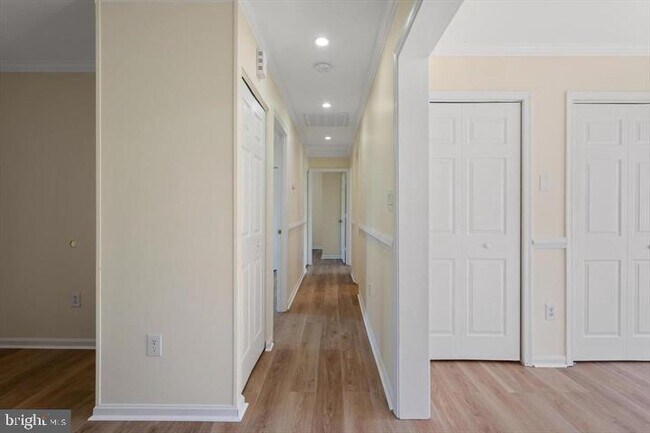 Building Photo - 852 Morgan Pl