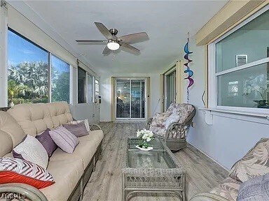 Building Photo - 4240 SE 3rd Ave