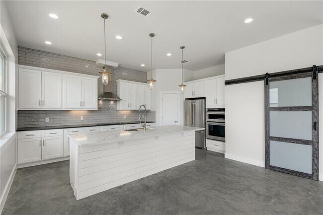 Building Photo - 14909 Texas St