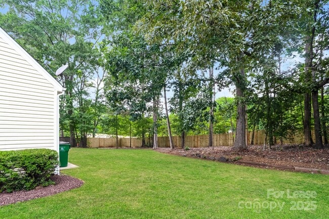 Building Photo - 8506 Ducksbill Dr