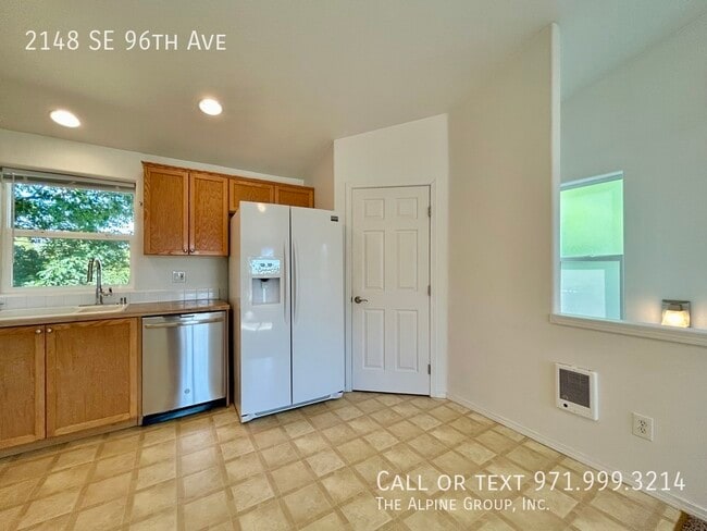 Building Photo - 2148 SE 96th Ave