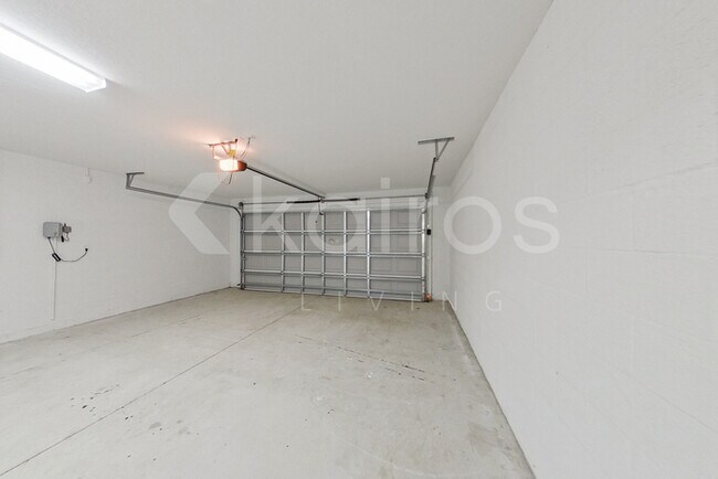 Building Photo - 8239 SW 135th Street Rd