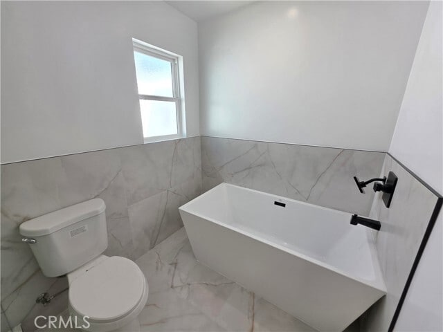 Building Photo - 17103 Kingsbury St