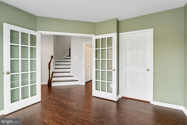 Building Photo - 5034 Strawbridge Terrace