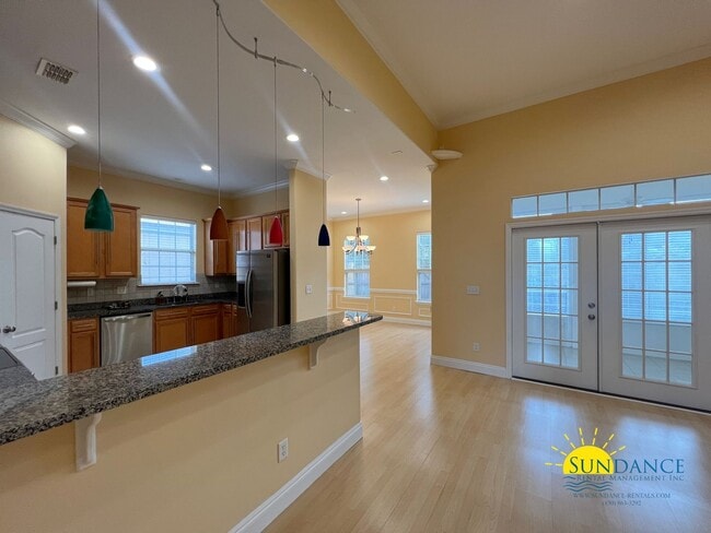 Building Photo - Spacious 3-Bedroom Home with Florida Room in the Heart of Fort Walton Beach!