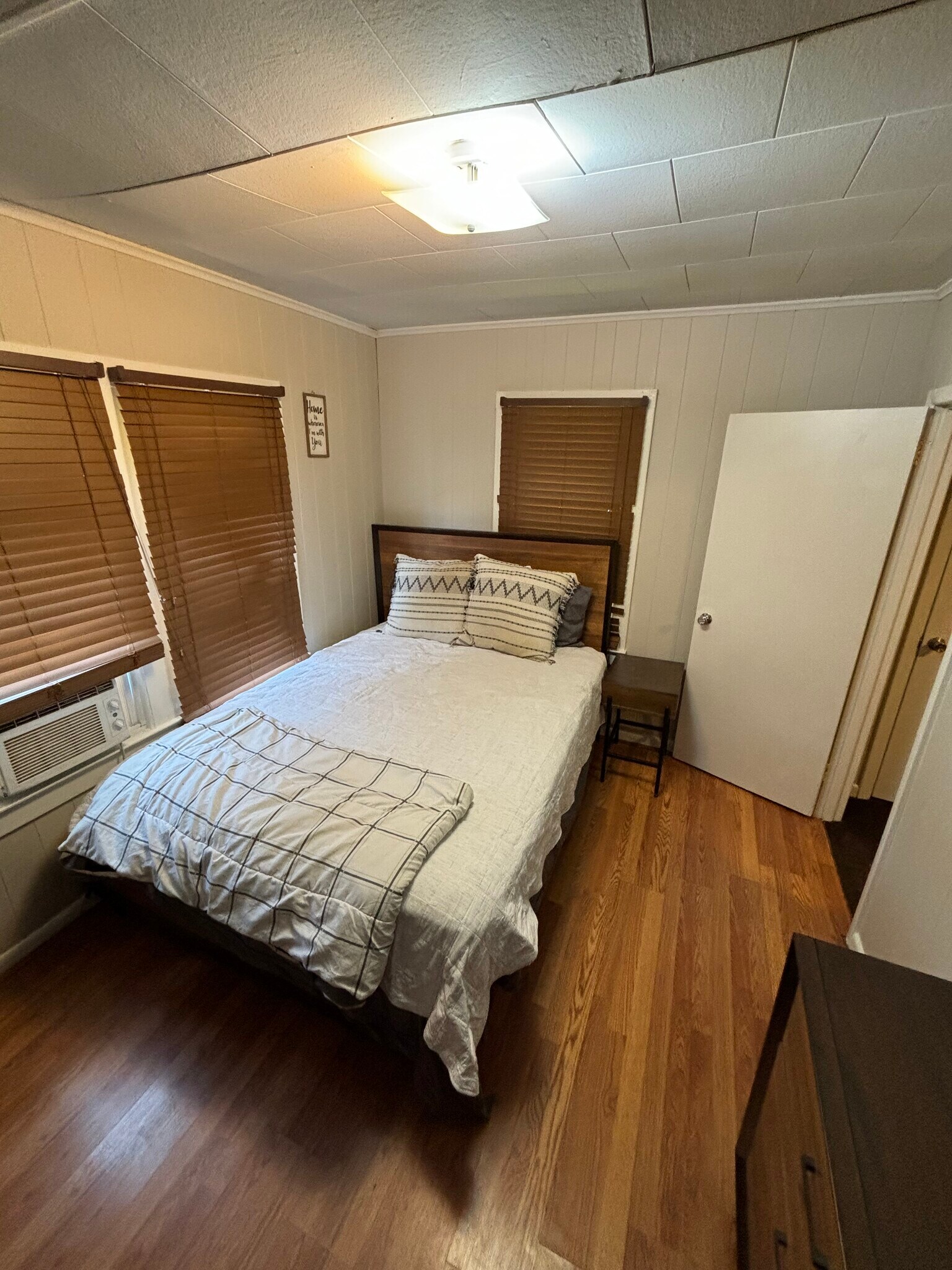 Building Photo - 1819 Pennsylvania Ave