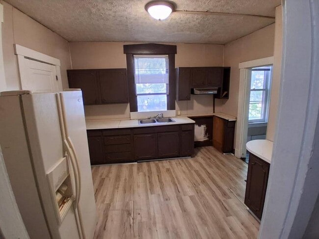 Building Photo - 3.0 bedroom in Richmond Indiana 47374