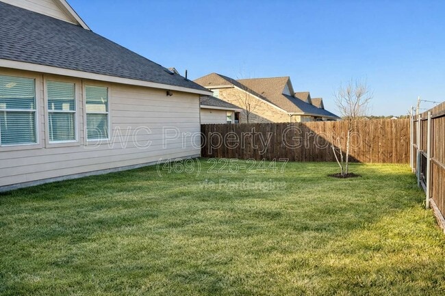 Building Photo - 1208 Mesquite Ln