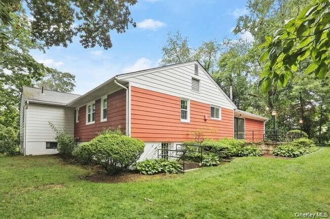 Building Photo - 93 Seton Dr