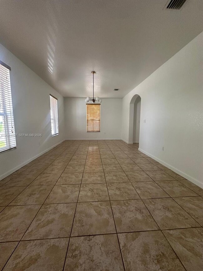 Building Photo - 9283 SW 172nd Ave